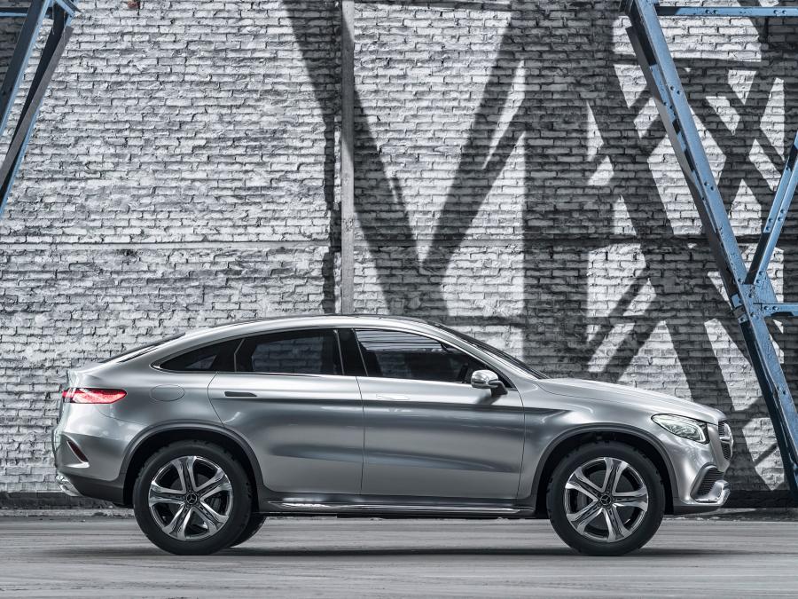  Mercedes-Benz Concept Coupe SUV 2014 года  (фото 42 из 47)